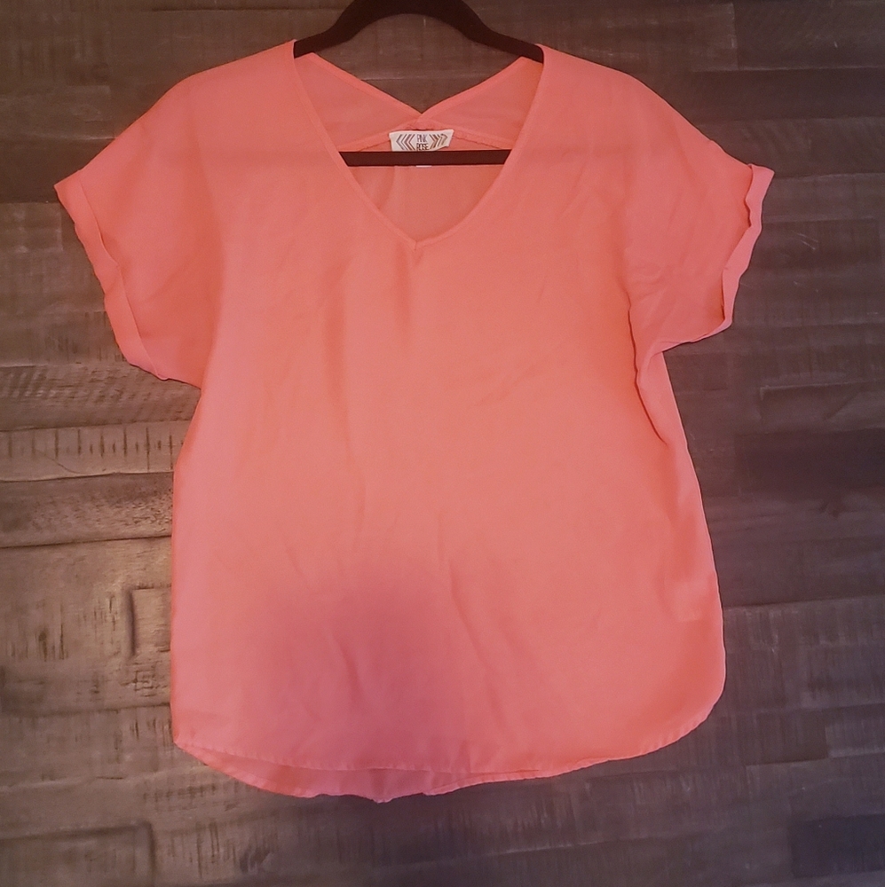 Coral top